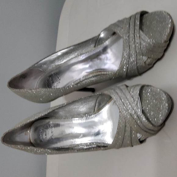 l Miller Shoes - Ladies shoes